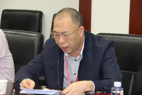 說明: 深圳職業(yè)技術(shù)學(xué)院黨委副書記、紀(jì)委書記楊平現(xiàn)場(chǎng)致辭