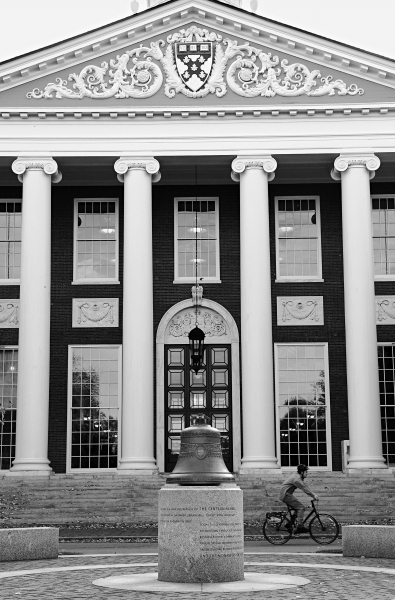 還在糾結(jié)選哪個學(xué)校？ 美國最有價值大學(xué)出爐