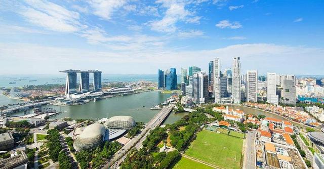 低齡留學(xué)家長要不要陪讀？解讀各國陪讀政策！